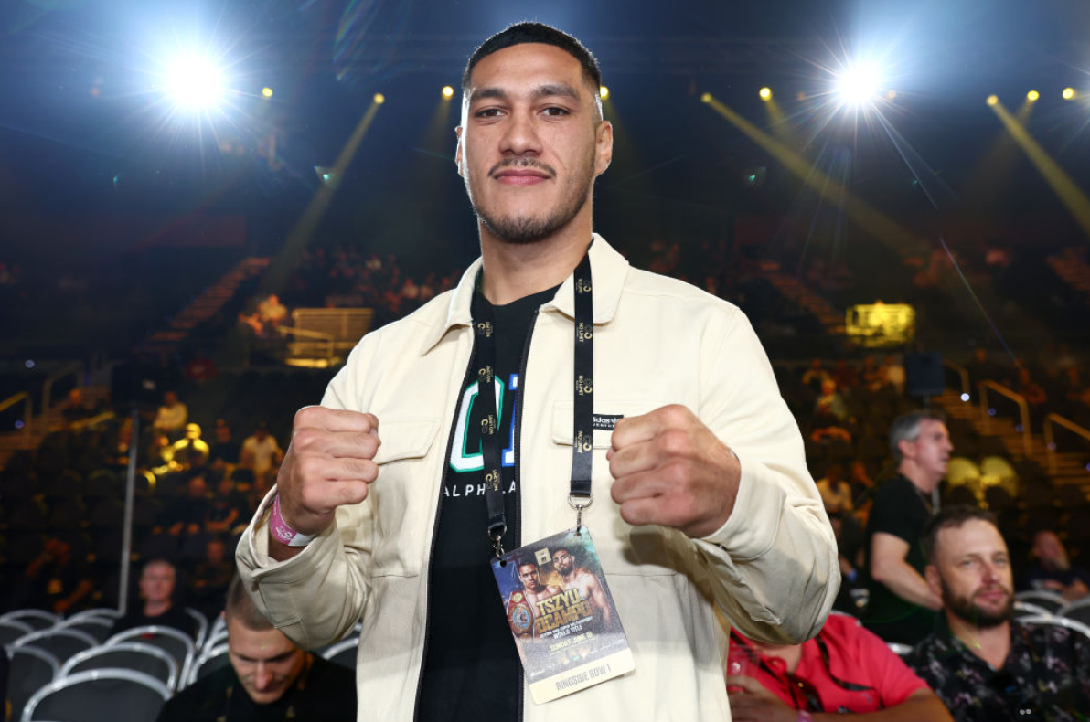 Опетая хоче побитися з Усиком